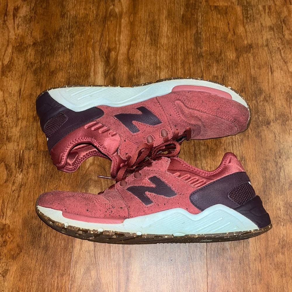 New balance men shoes. Good condition